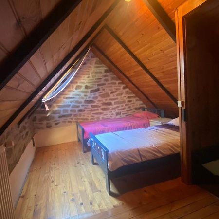 Sue's cottages Pleuven Extérieur photo