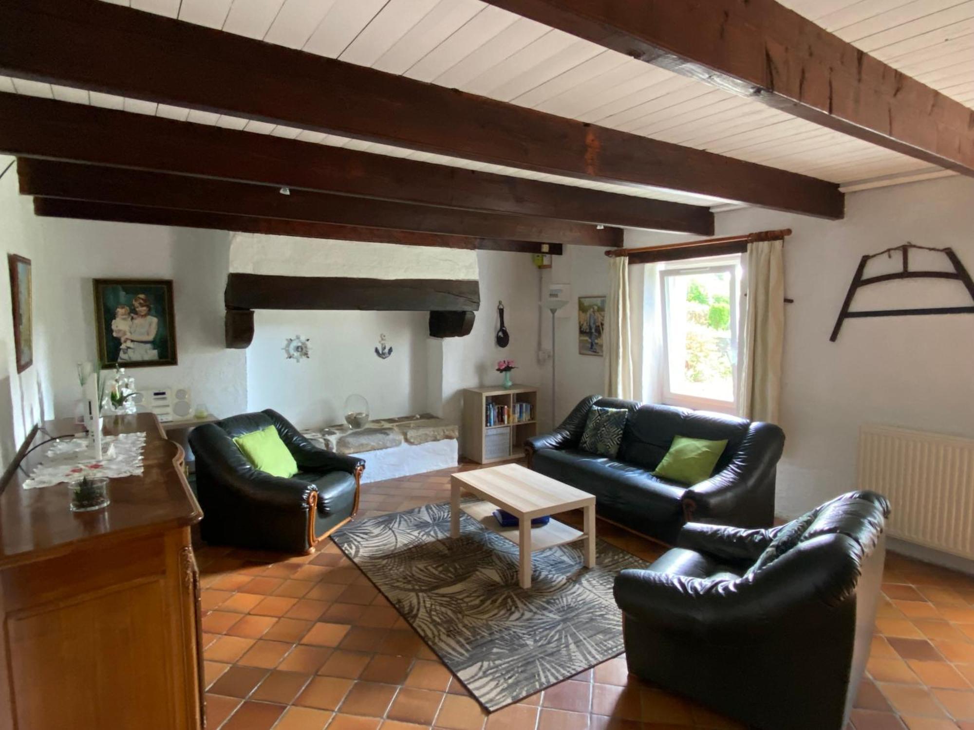 Sue's cottages Pleuven Extérieur photo
